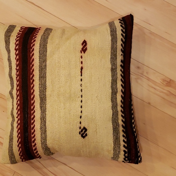 Turkish Carpet Pillow Cover - Picture 2 of 4